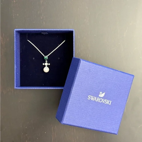 *New* Swarovski necklace - Picture 2 of 5